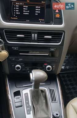 Внедорожник / Кроссовер Audi Q5 2015 в 
