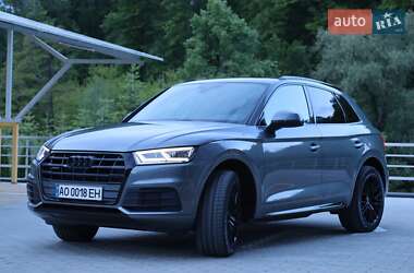 Внедорожник / Кроссовер Audi Q5 2018 в 
