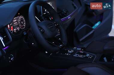 Внедорожник / Кроссовер Audi Q5 2018 в 