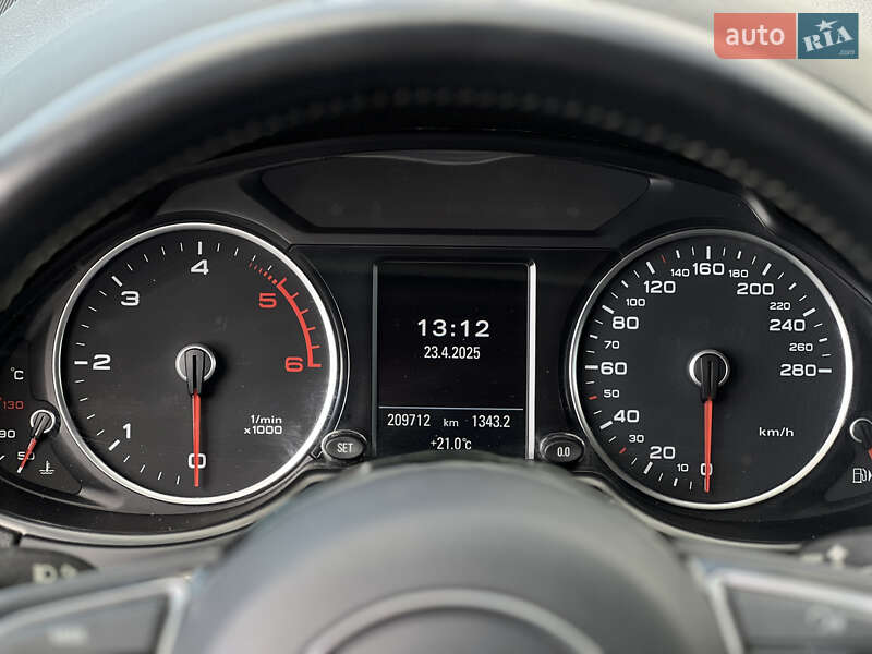 Внедорожник / Кроссовер Audi Q5 2014 в Ужгороде