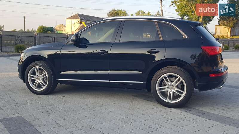 Внедорожник / Кроссовер Audi Q5 2015 в Городке