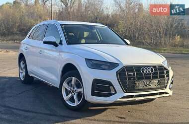 Позашляховик / Кросовер Audi Q5 2021 в 