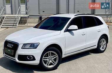 Позашляховик / Кросовер Audi Q5 2014 в 