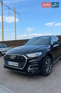 Внедорожник / Кроссовер Audi Q5 2021 в 