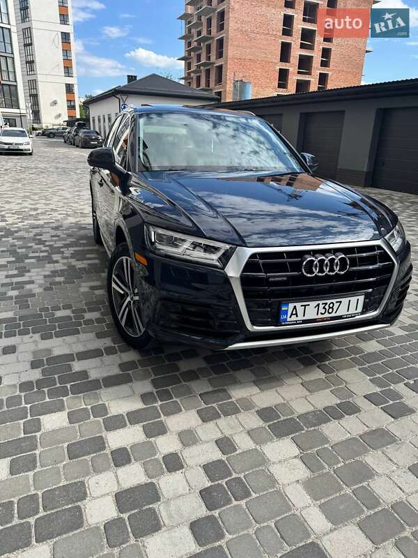 Внедорожник / Кроссовер Audi Q5 2017 в Ивано-Франковске