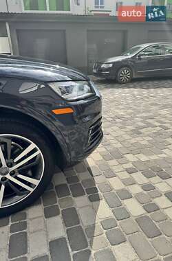Внедорожник / Кроссовер Audi Q5 2017 в 