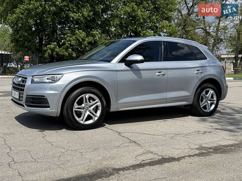 Внедорожник / Кроссовер Audi Q5 2019 в Киеве