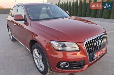 Позашляховик / Кросовер Audi Q5 2015 в 