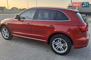 Позашляховик / Кросовер Audi Q5 2015 в 