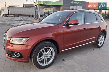 Позашляховик / Кросовер Audi Q5 2015 в 