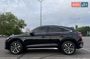 Внедорожник / Кроссовер Audi Q5 2021 в 