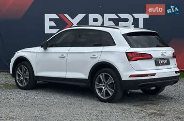 Внедорожник / Кроссовер Audi Q5 2018 в 