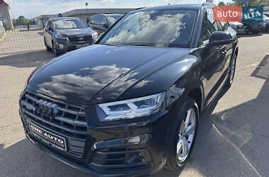Внедорожник / Кроссовер Audi Q5 2018 в 