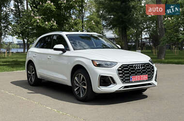 Внедорожник / Кроссовер Audi Q5 2021 в 