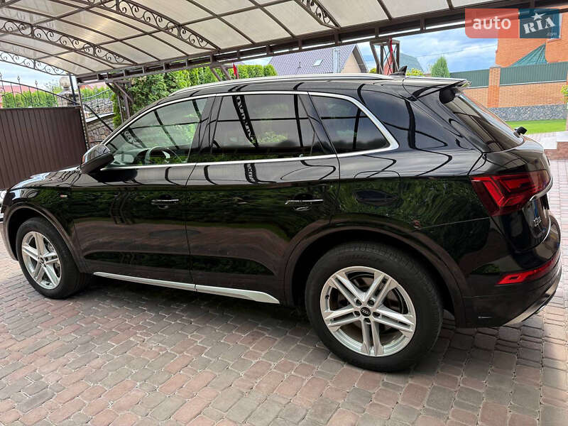 Внедорожник / Кроссовер Audi Q5 2021 в Белой Церкви