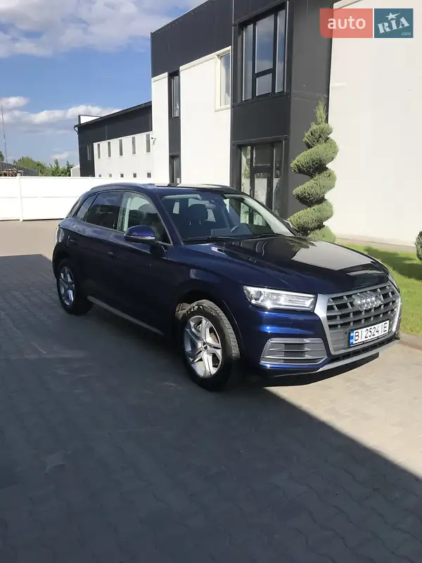 Внедорожник / Кроссовер Audi Q5 2018 в 
