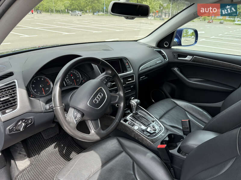 Внедорожник / Кроссовер Audi Q5 2012 в Киеве