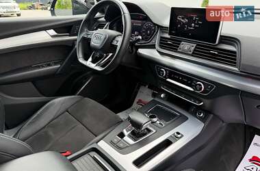 Внедорожник / Кроссовер Audi Q5 2018 в 