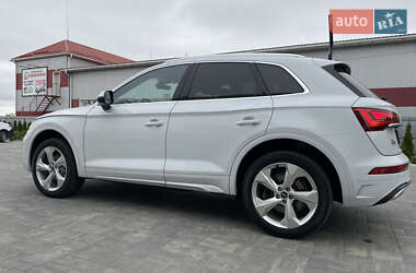 Внедорожник / Кроссовер Audi Q5 2021 в 