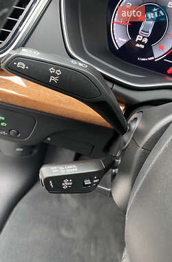 Внедорожник / Кроссовер Audi Q5 2021 в 