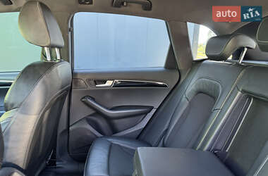 Внедорожник / Кроссовер Audi Q5 2010 в 