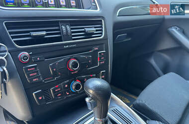 Внедорожник / Кроссовер Audi Q5 2010 в 