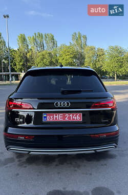 Внедорожник / Кроссовер Audi Q5 2023 в 