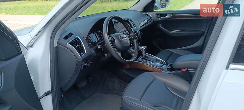 Внедорожник / Кроссовер Audi Q5 2013 в Желтых Водах