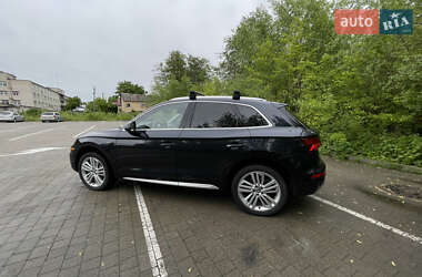 Внедорожник / Кроссовер Audi Q5 2017 в 