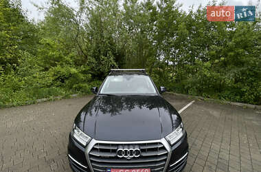 Внедорожник / Кроссовер Audi Q5 2017 в 