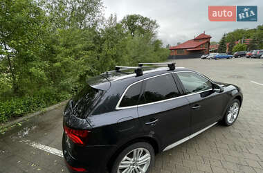 Внедорожник / Кроссовер Audi Q5 2017 в 
