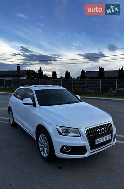 Внедорожник / Кроссовер Audi Q5 2012 в 