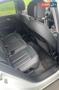 Позашляховик / Кросовер Audi Q5 2021 в 