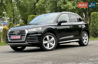 Позашляховик / Кросовер Audi Q5 2018 в 