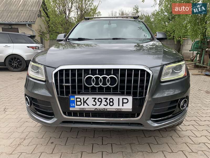 Внедорожник / Кроссовер Audi Q5 2015 в 