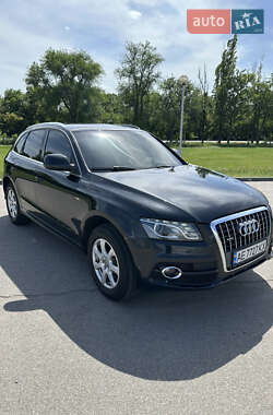 Внедорожник / Кроссовер Audi Q5 2009 в 