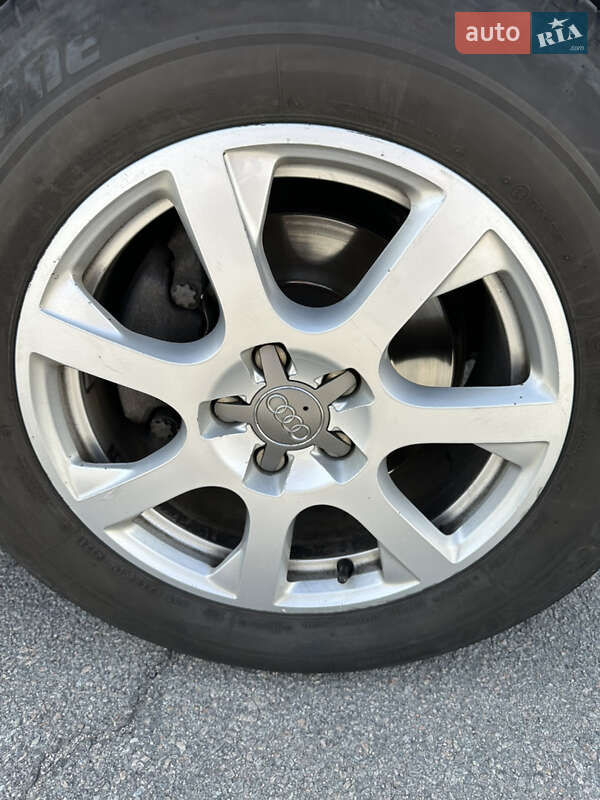 Внедорожник / Кроссовер Audi Q5 2009 в Днепре