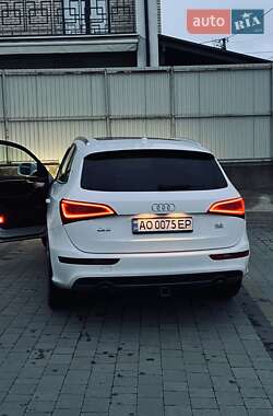 Внедорожник / Кроссовер Audi Q5 2010 в 