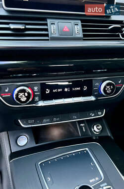Внедорожник / Кроссовер Audi Q5 2019 в 