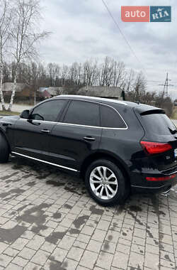 Внедорожник / Кроссовер Audi Q5 2015 в 