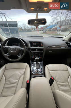Внедорожник / Кроссовер Audi Q5 2015 в 
