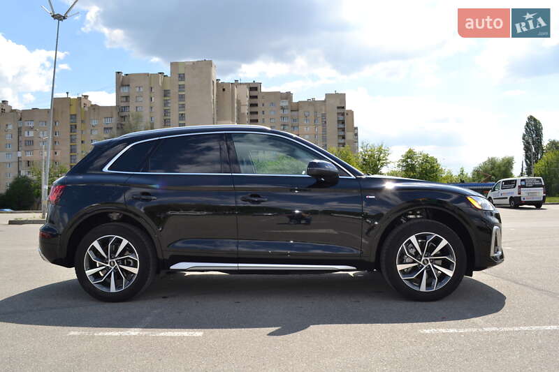 Внедорожник / Кроссовер Audi Q5 2023 в Киеве