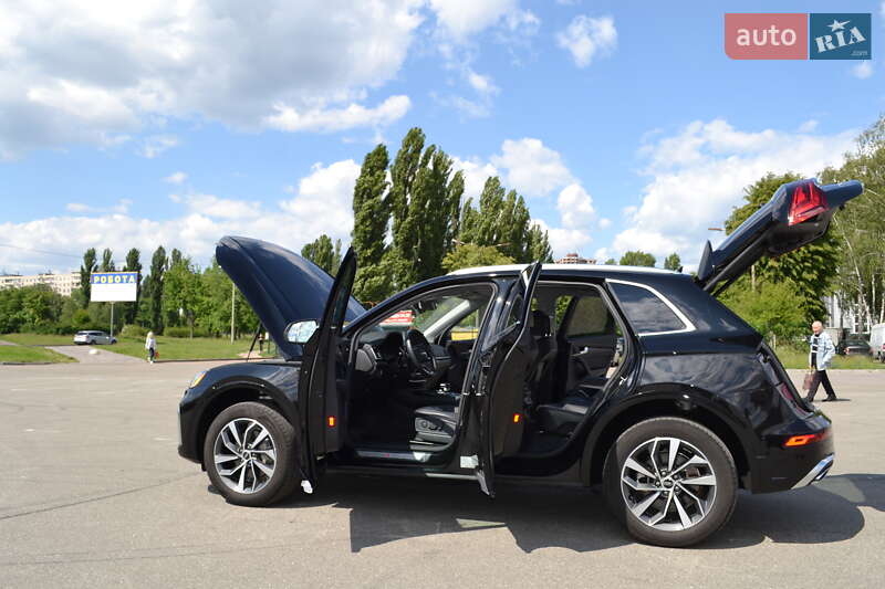 Внедорожник / Кроссовер Audi Q5 2023 в Киеве