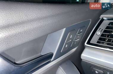 Позашляховик / Кросовер Audi Q5 2023 в 