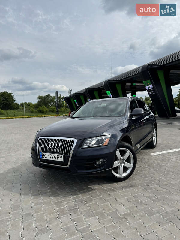 Внедорожник / Кроссовер Audi Q5 2011 в 