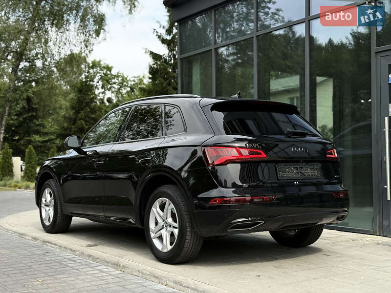 Внедорожник / Кроссовер Audi Q5 2017 в Львове
