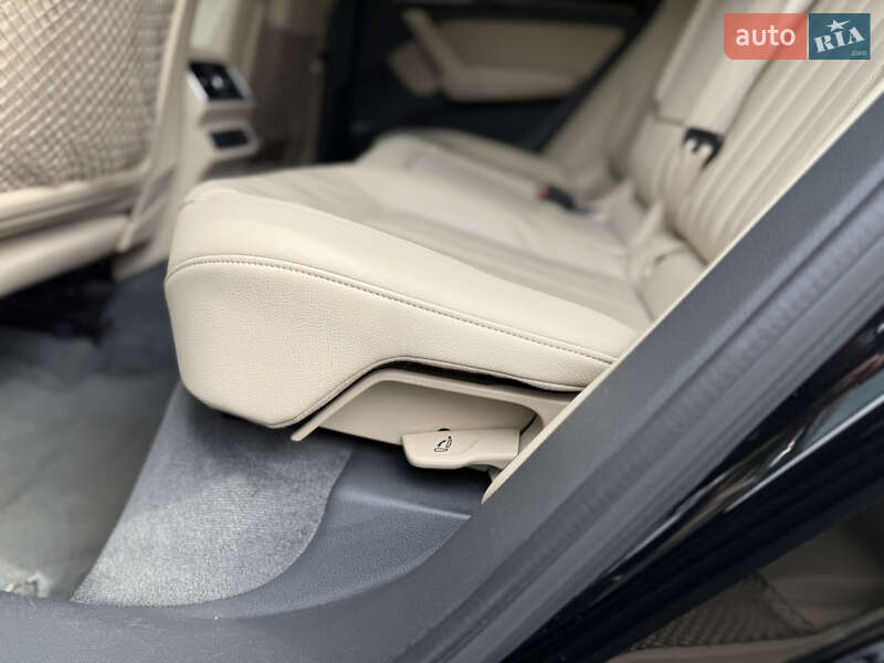 Внедорожник / Кроссовер Audi Q5 2017 в Львове