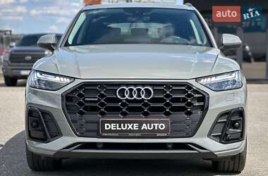 Внедорожник / Кроссовер Audi Q5 2022 в 