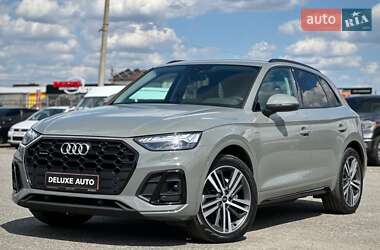 Внедорожник / Кроссовер Audi Q5 2022 в 