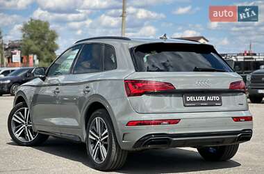 Внедорожник / Кроссовер Audi Q5 2022 в 